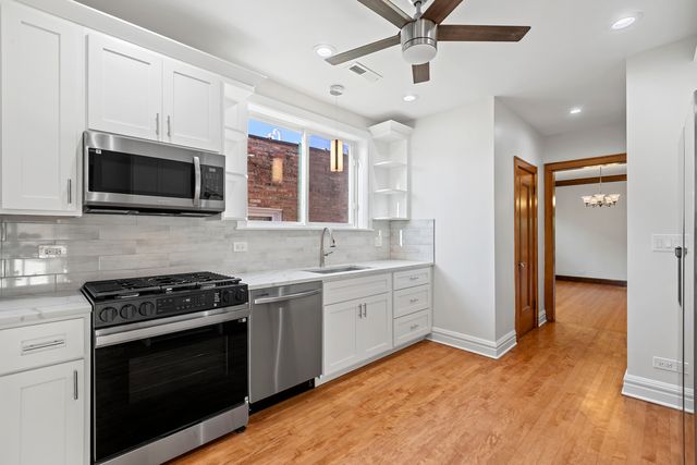 5851 N Virginia Avenue 2, Chicago, IL 60659