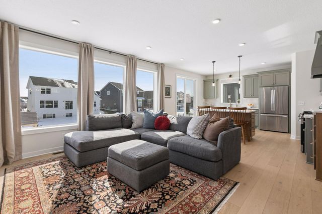 10755 40th Street N, Lake Elmo, MN 55042