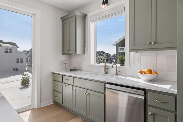 10755 40th Street N, Lake Elmo, MN 55042