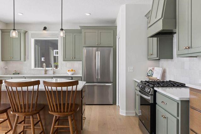 10755 40th Street N, Lake Elmo, MN 55042