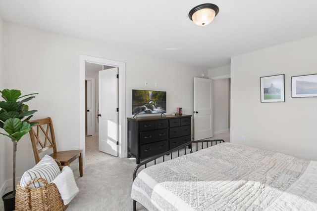 10755 40th Street N, Lake Elmo, MN 55042