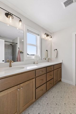 10755 40th Street N, Lake Elmo, MN 55042