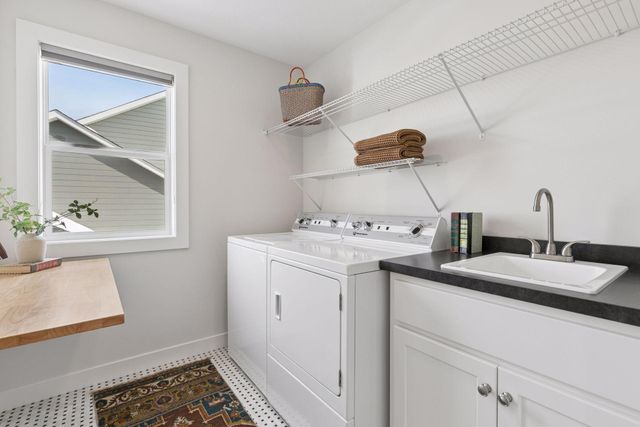 10755 40th Street N, Lake Elmo, MN 55042