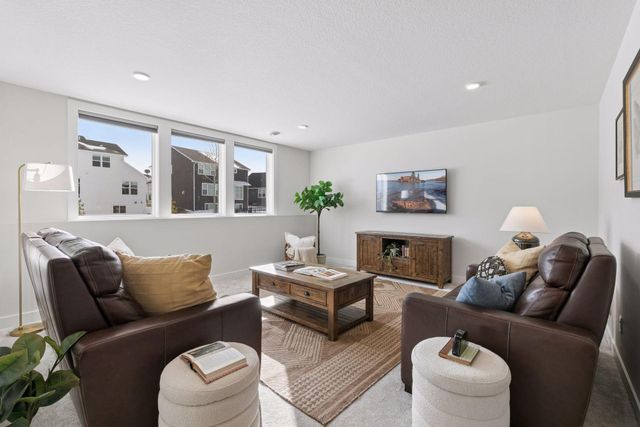 10755 40th Street N, Lake Elmo, MN 55042