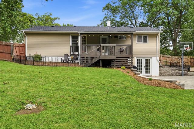 32 W Meadow Lane, Ellisville, MO 63021