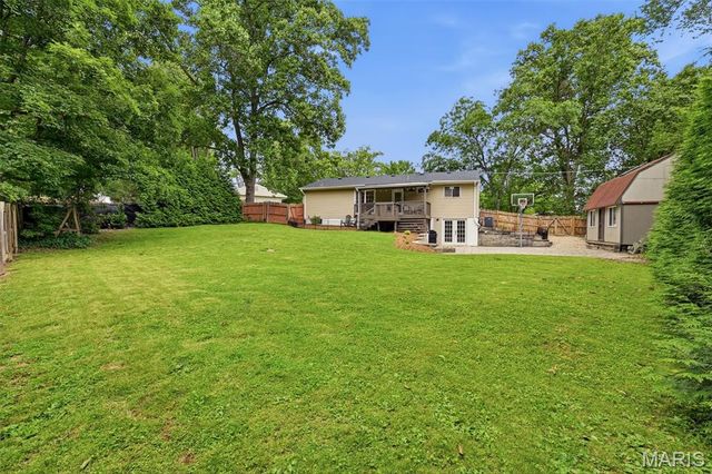 32 W Meadow Lane, Ellisville, MO 63021