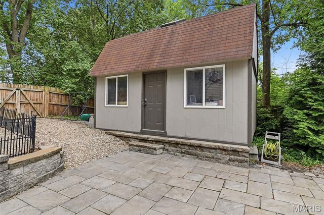 32 W Meadow Lane, Ellisville, MO 63021
