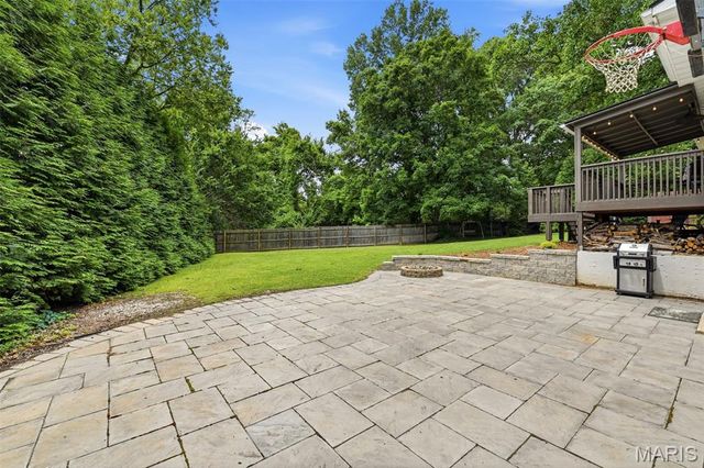 32 W Meadow Lane, Ellisville, MO 63021