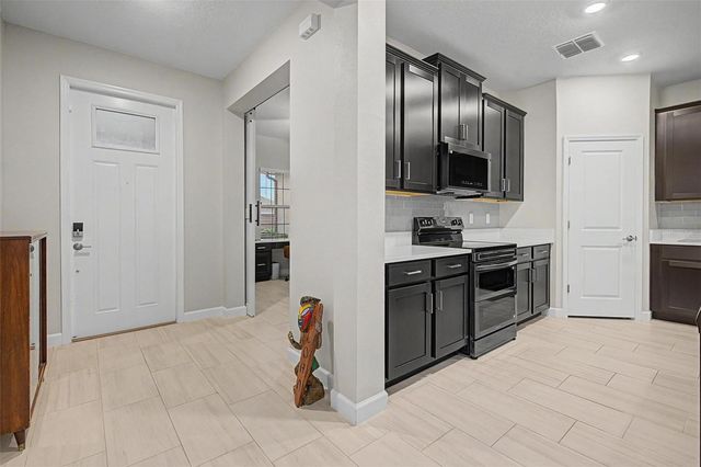 10460 GABLE DIG LOOP, San Antonio, FL 33576