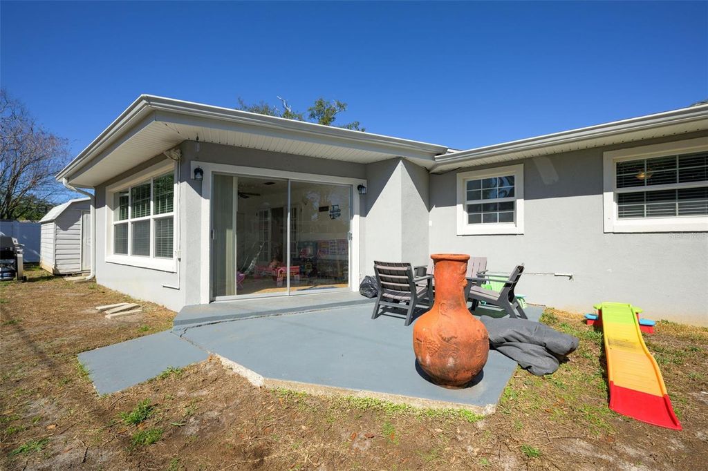 Image 25 of property listing at 76 S CAPRI DRIVE, Ormond Beach, FL 32174