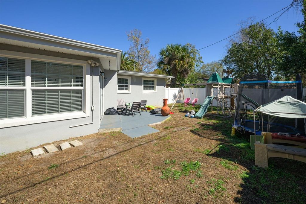 Image 26 of property listing at 76 S CAPRI DRIVE, Ormond Beach, FL 32174