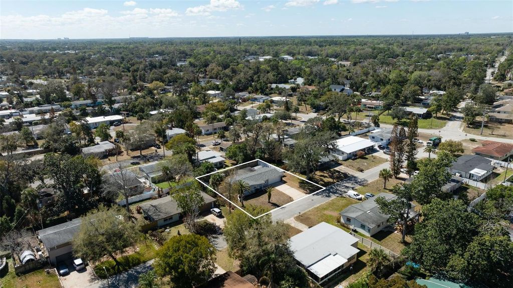 Image 32 of property listing at 76 S CAPRI DRIVE, Ormond Beach, FL 32174