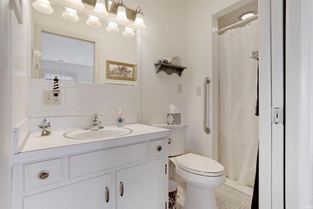 6977 Boyer Road, Newburgh, IN 47630