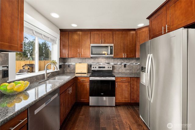 16526 10th Avenue Ct E, Spanaway, WA 98387