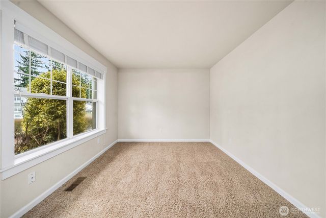 16526 10th Avenue Ct E, Spanaway, WA 98387