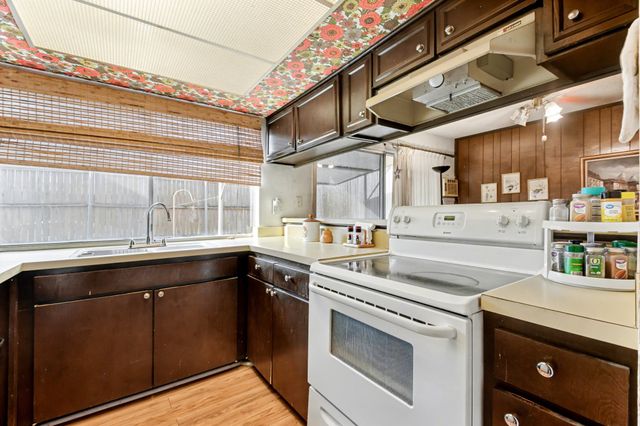 705 Baruna Circle, Garland, TX 75043