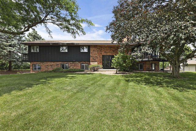 4539 Stonewood Drive, Middleton, WI 53562