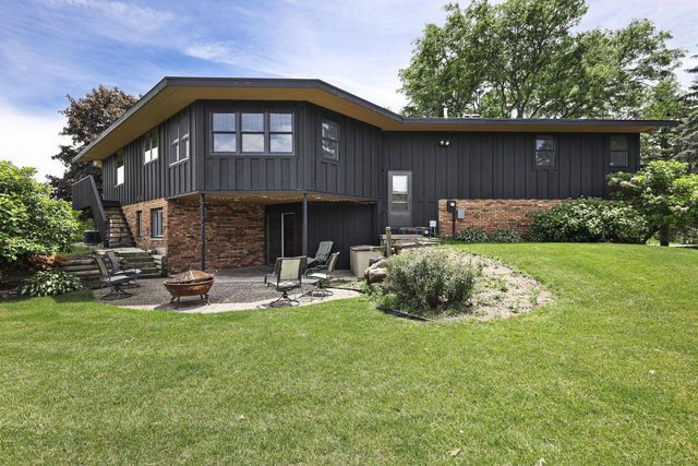 4539 Stonewood Drive, Middleton, WI 53562