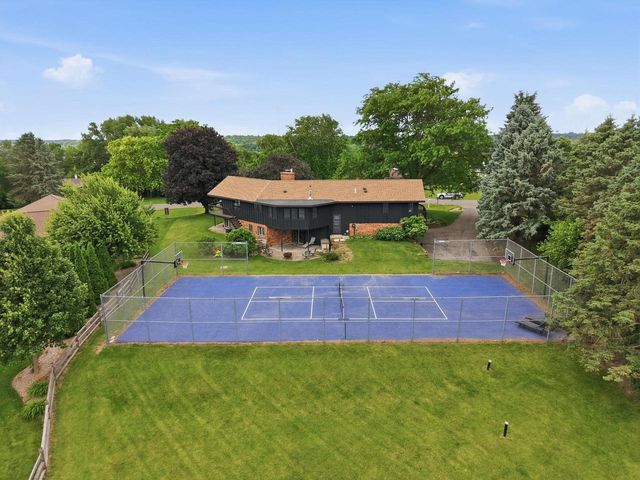 4539 Stonewood Drive, Middleton, WI 53562