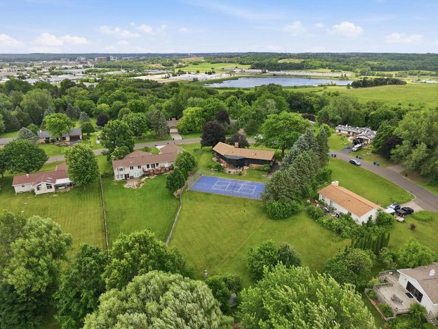 4539 Stonewood Drive, Middleton, WI 53562