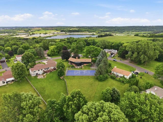 4539 Stonewood Drive, Middleton, WI 53562
