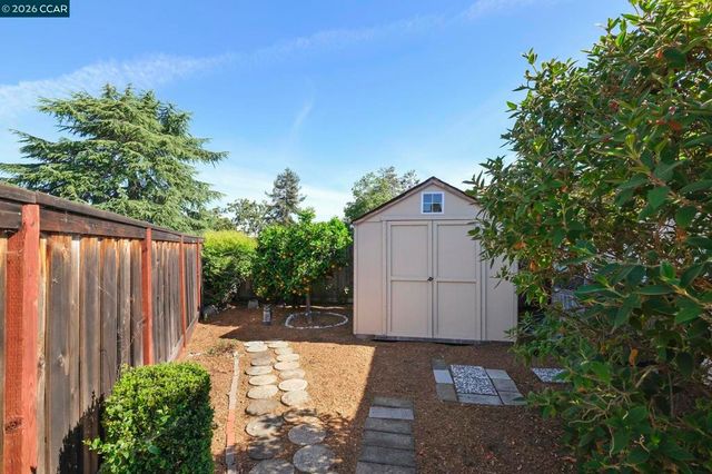 1013 Stoneybrook Drive, Martinez, CA 94553