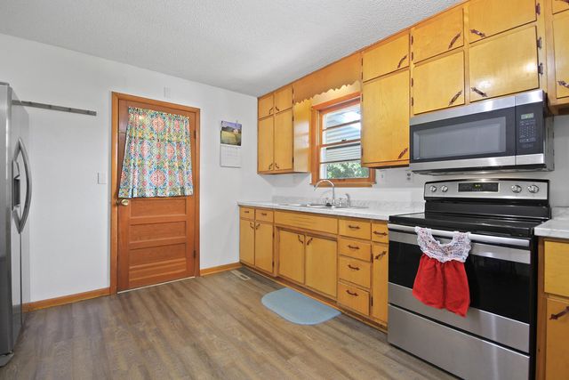 200 REED ST, Centralia, MO 65240