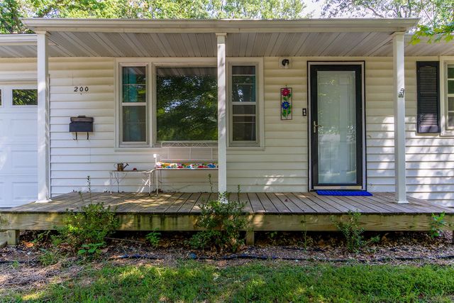 200 REED ST, Centralia, MO 65240