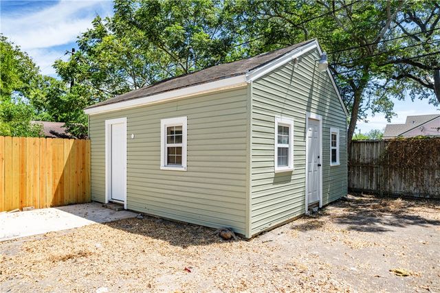 621 Atlantic St, Corpus Christi, TX 78404