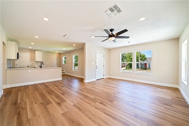 621 Atlantic St, Corpus Christi, TX 78404