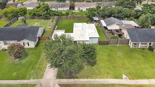 7839 Fondren Road, Houston, TX 77074