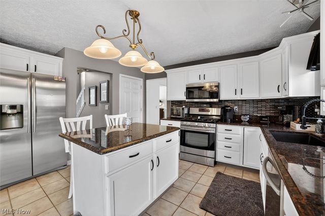 4700 Muirfield Avenue, Brunswick, OH 44212