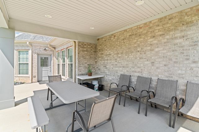 182 River Run Drive, Lancaster, KY 40444