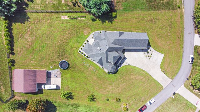 182 River Run Drive, Lancaster, KY 40444