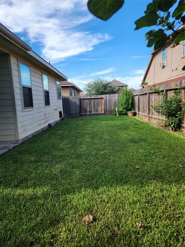5926 Sunflower Prairie Court, Houston, TX 77049