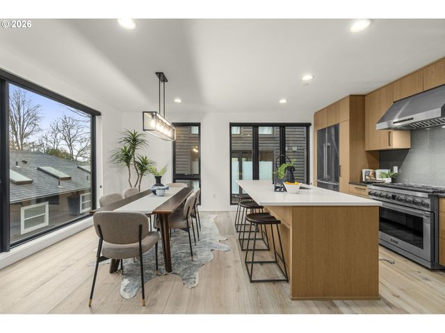 1869 Nw 28TH Ave, Portland, OR 97210