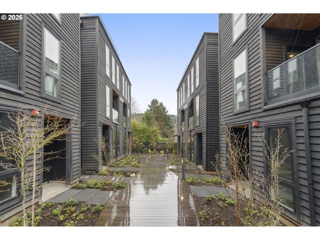 1869 Nw 28TH Ave, Portland, OR 97210