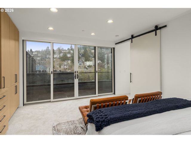 1869 Nw 28TH Ave, Portland, OR 97210