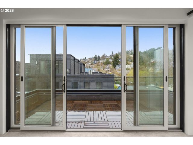 1869 Nw 28TH Ave, Portland, OR 97210