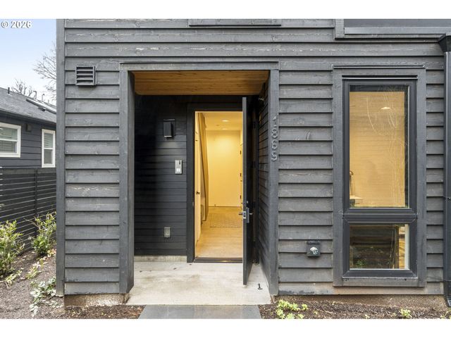 1869 Nw 28TH Ave, Portland, OR 97210