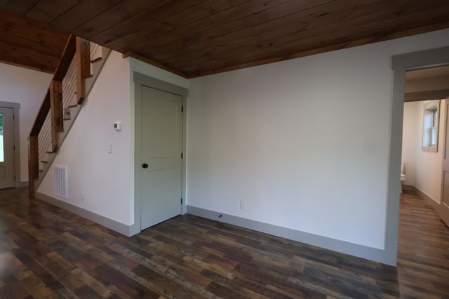 210 Granville Hwy, Chestnut Mound, TN 38552