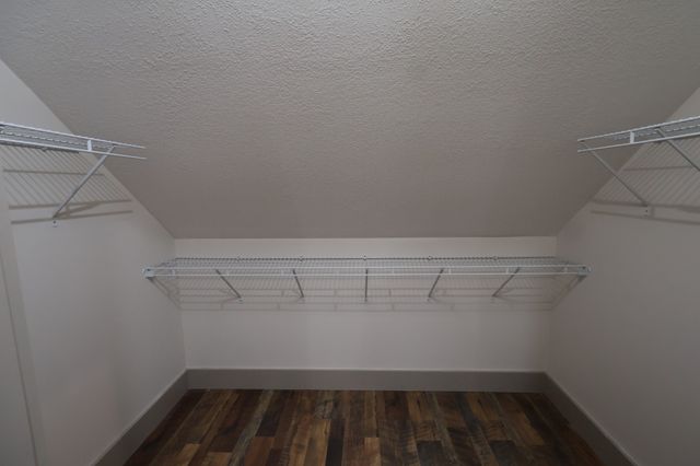 210 Granville Hwy, Chestnut Mound, TN 38552