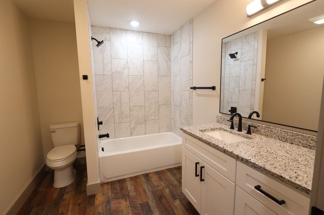 210 Granville Hwy, Chestnut Mound, TN 38552