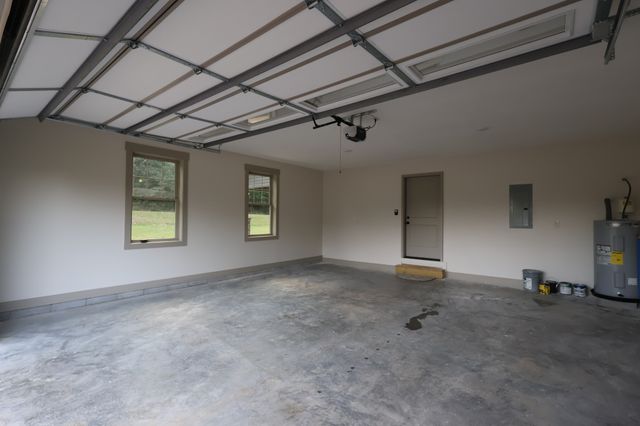 210 Granville Hwy, Chestnut Mound, TN 38552