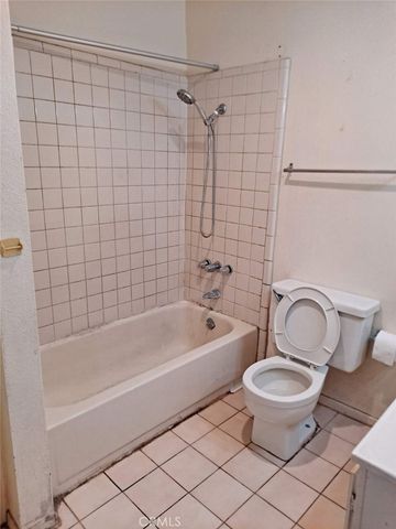 1047 E Huntington Drive C, Monrovia, CA 91016