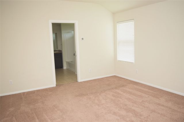 601 Buzzard Lake Trail, Fort Worth, TX 76120