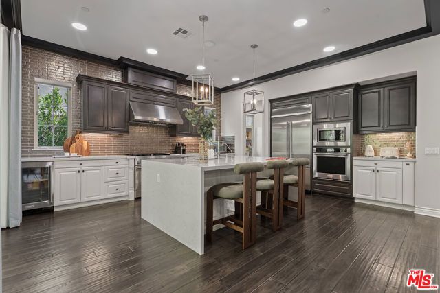 55 Suede, Irvine, CA 92602