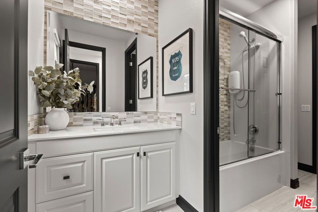 55 Suede, Irvine, CA 92602