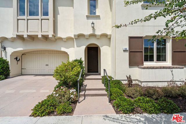 55 Suede, Irvine, CA 92602