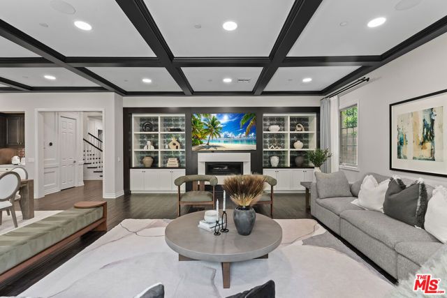 55 Suede, Irvine, CA 92602